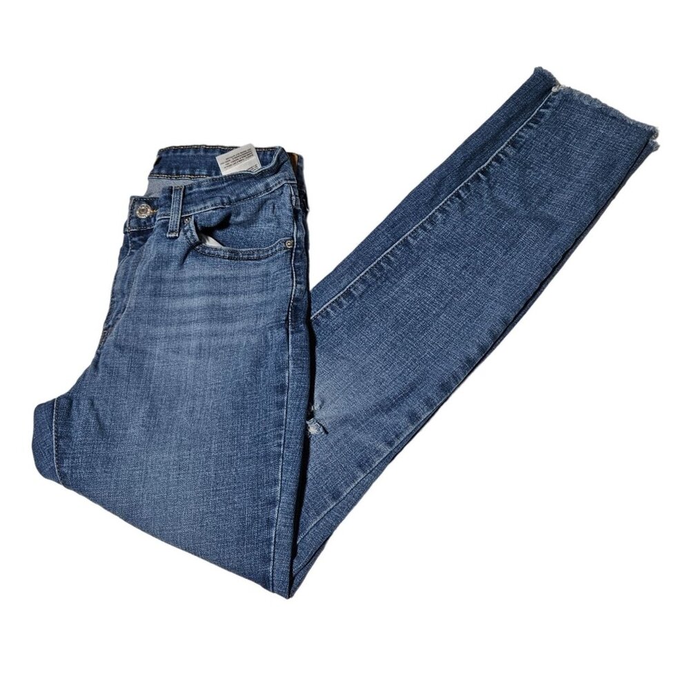 Levis 711 Skinny Jeans Womens Size 28 Mid Rise Medium Wash Ripped Denim Pants